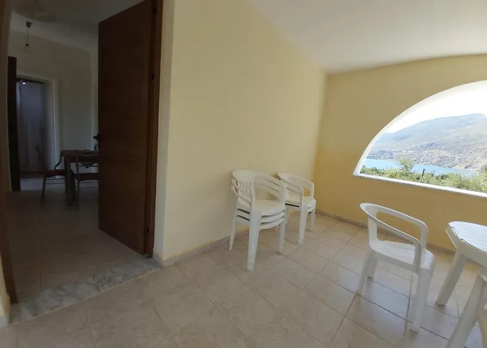 Domaine Papakonstantis Apartments To Let