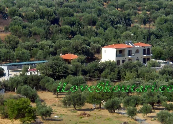 Domaine Papakonstantis Apartments To Let