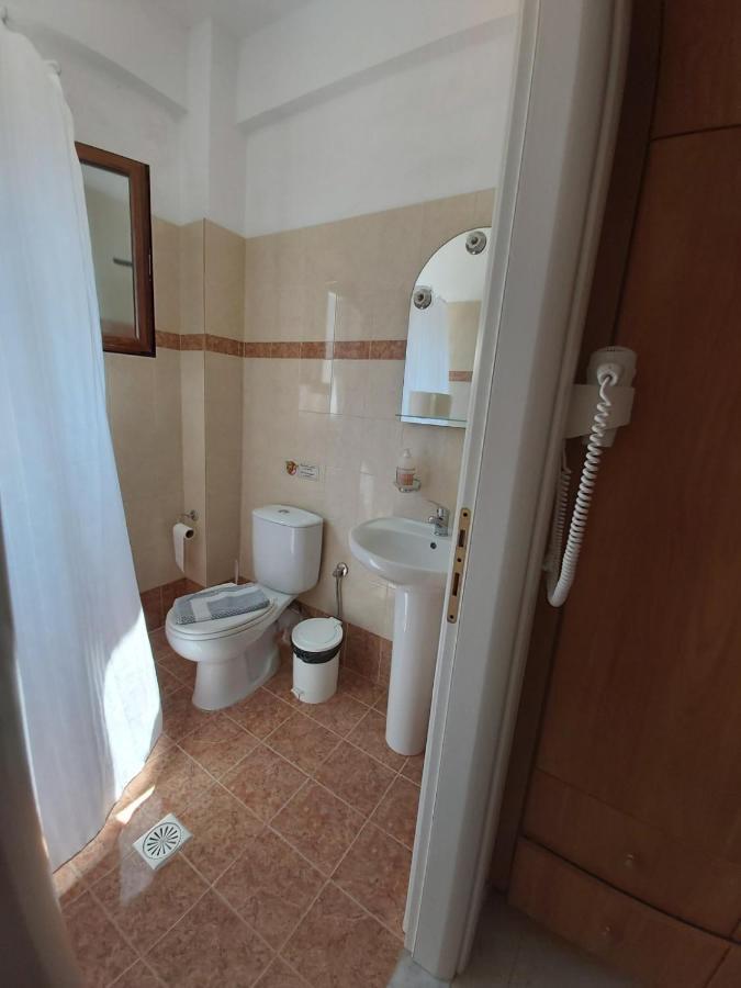 Apartment Domaine Papakonstantis To Let