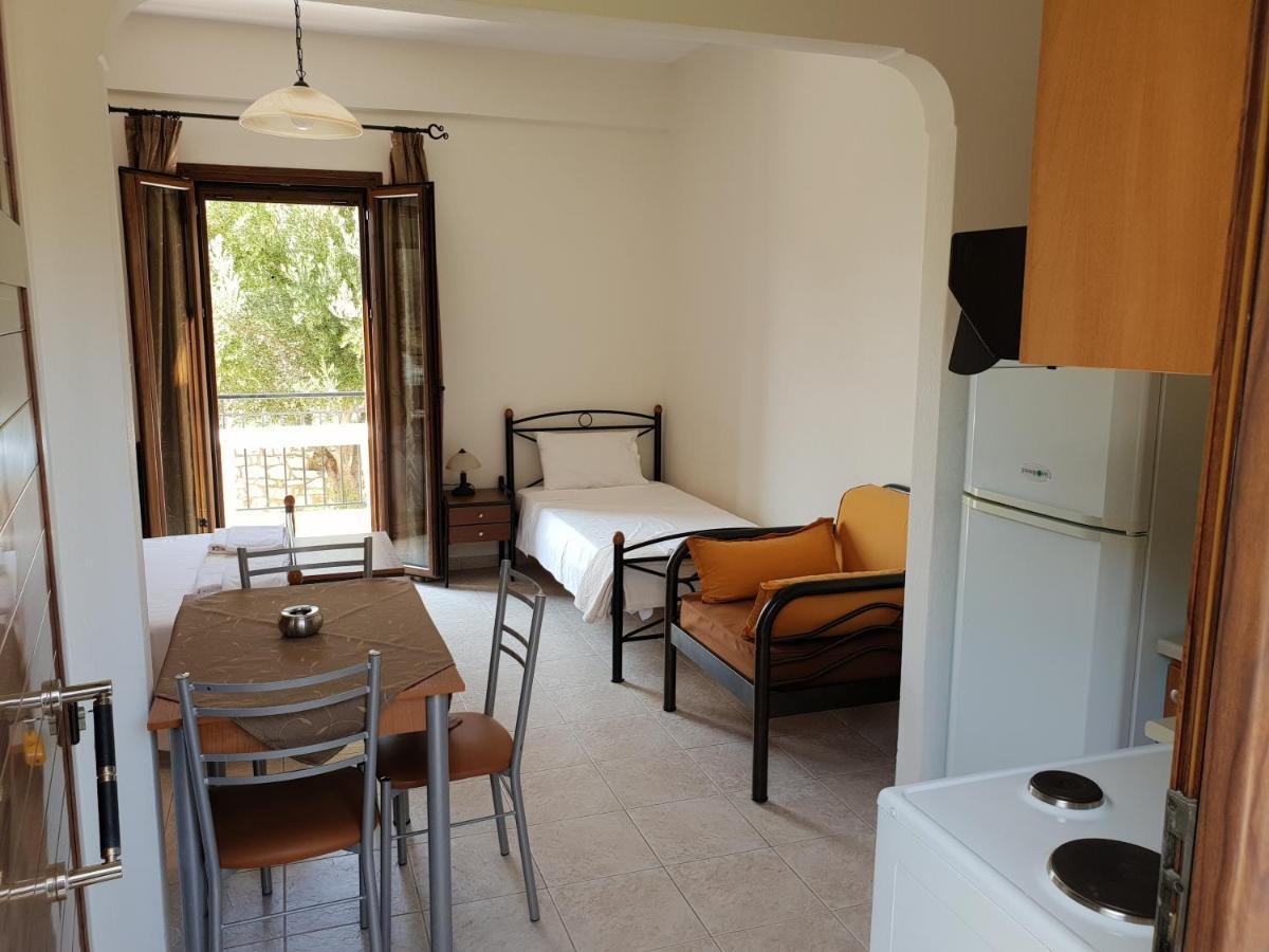 Apartment Domaine Papakonstantis To Let