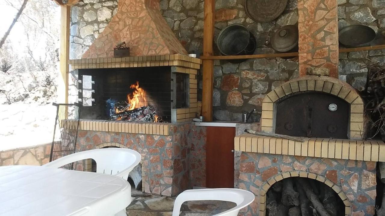Domaine Papakonstantis To Let Apartment